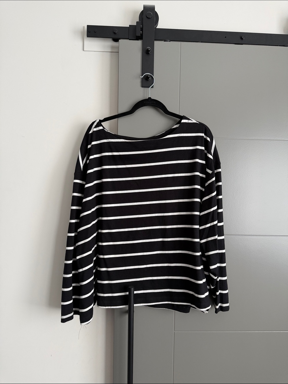 Old Navy Black and White Striped Long-Sleeve Tee